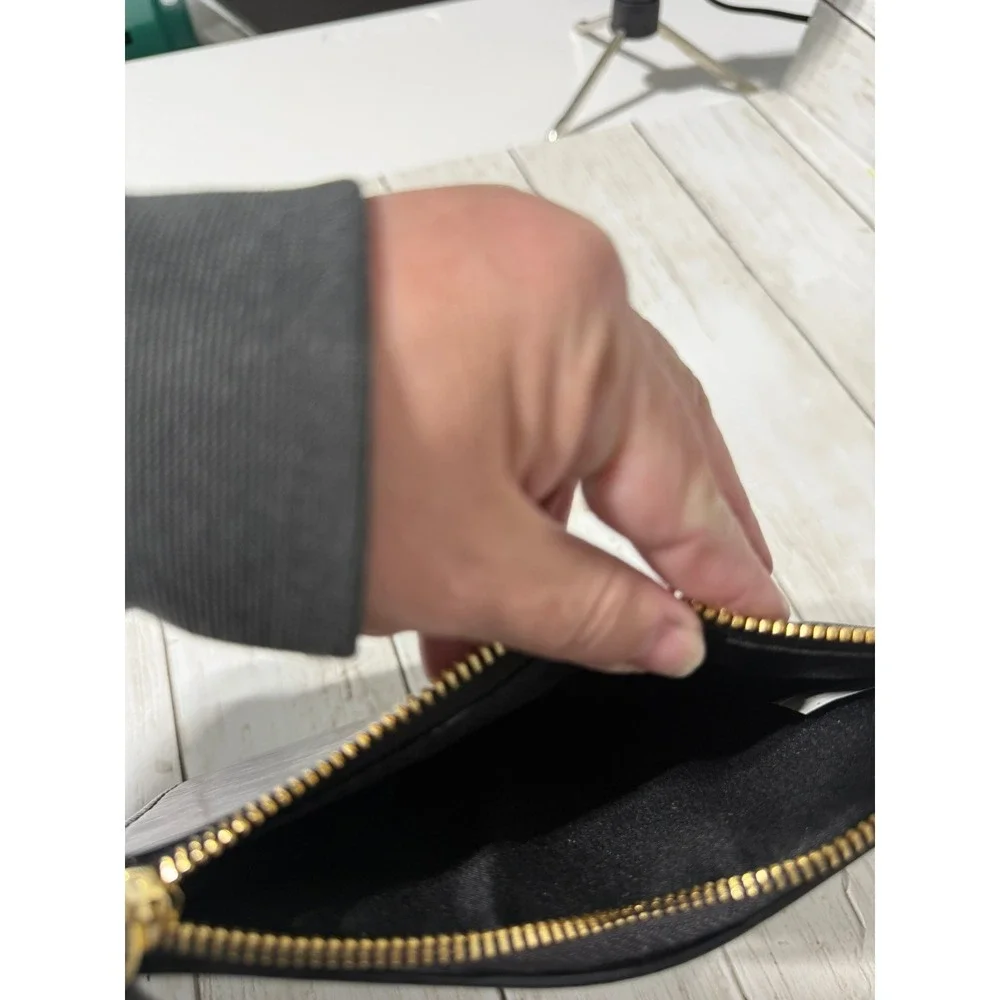 Black Textured Ribbed Faux Leather Clutch Pouch Gold Zipper Wristlet‎ Bag Slim
